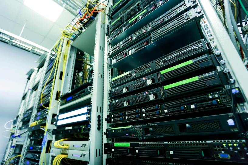 scenic technology hardware servers
