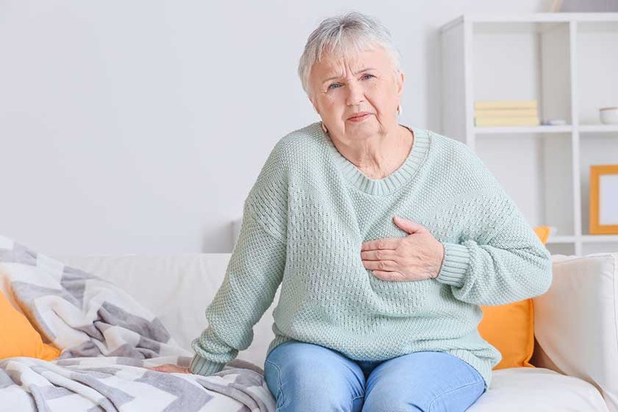 elderly woman cardiac health