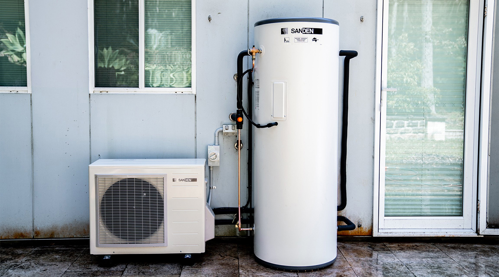 water heater appliance and boiling water
