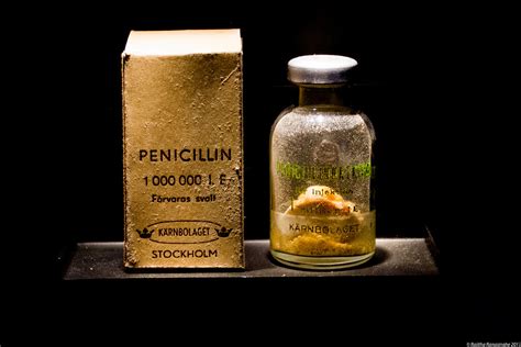 penicillin discovery laboratory
