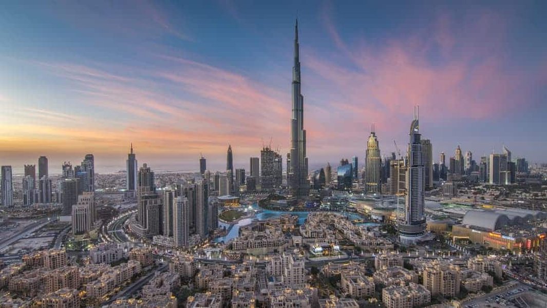 dubai skyline and businesscenter
