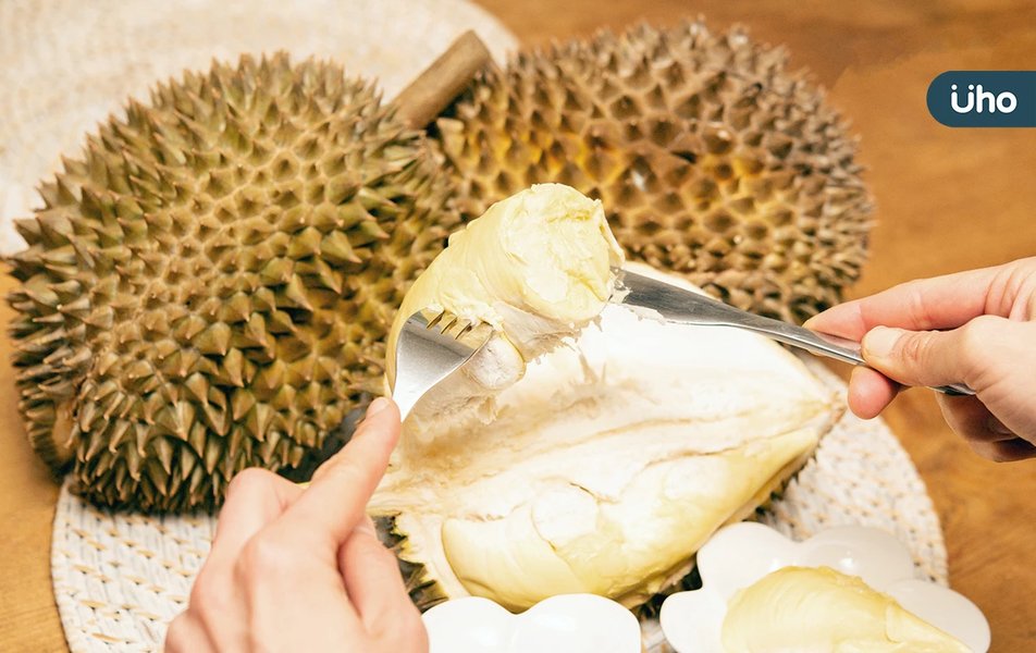 durian-calorie-information-97g6aoee