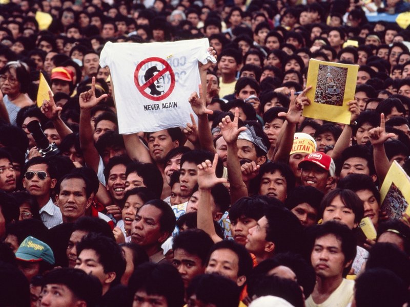historic protest crowd in philippines