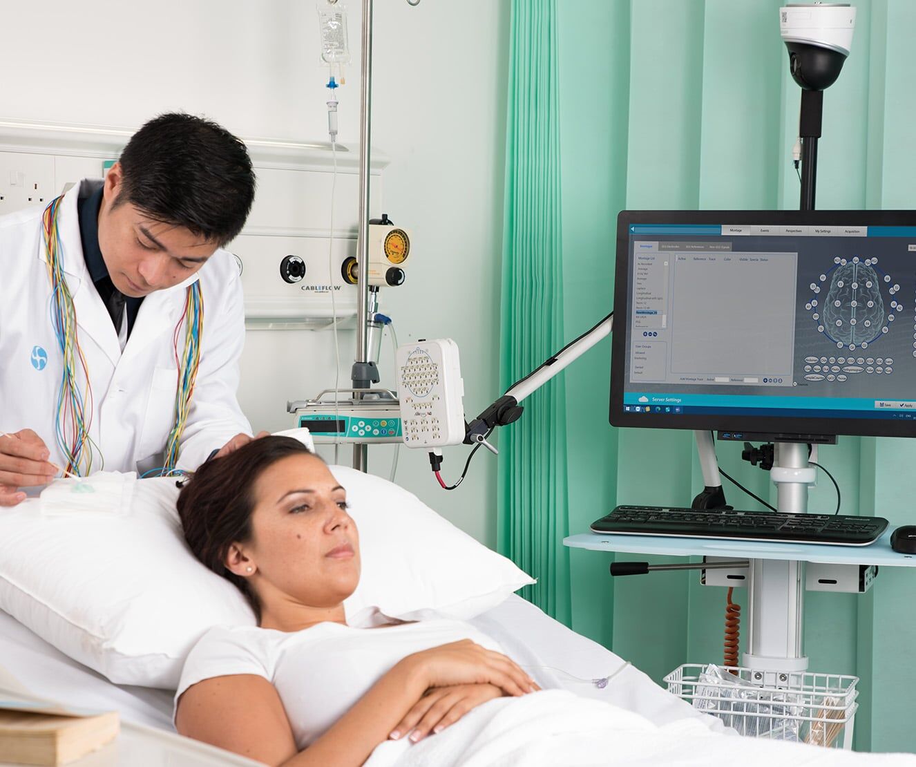 EEG brain monitoring equipment and clinical setting