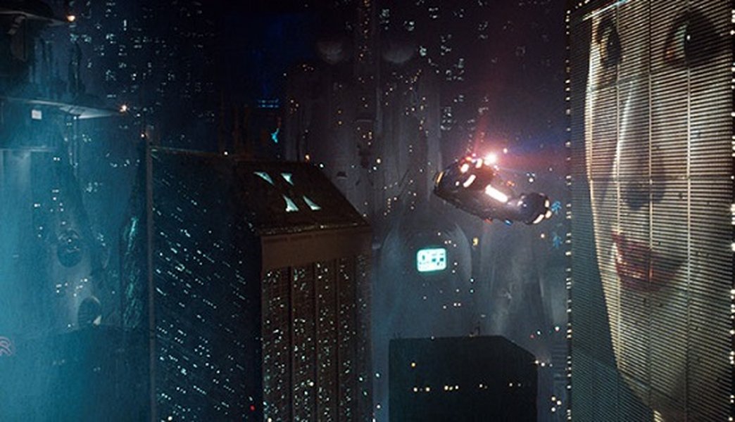Scena z filmu Blade Runner, inspirowanego powieścią