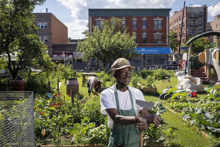 urban community recycling and shared gardens