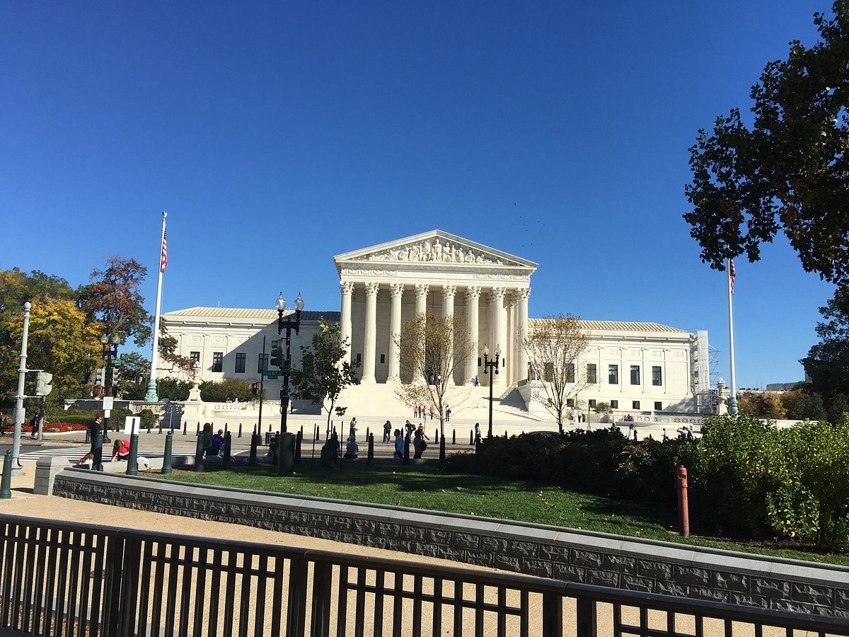 scenic judicial court building