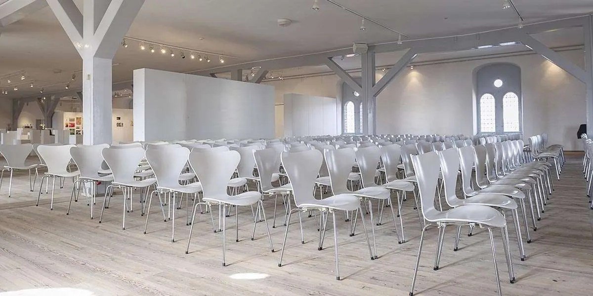 event planning meeting room