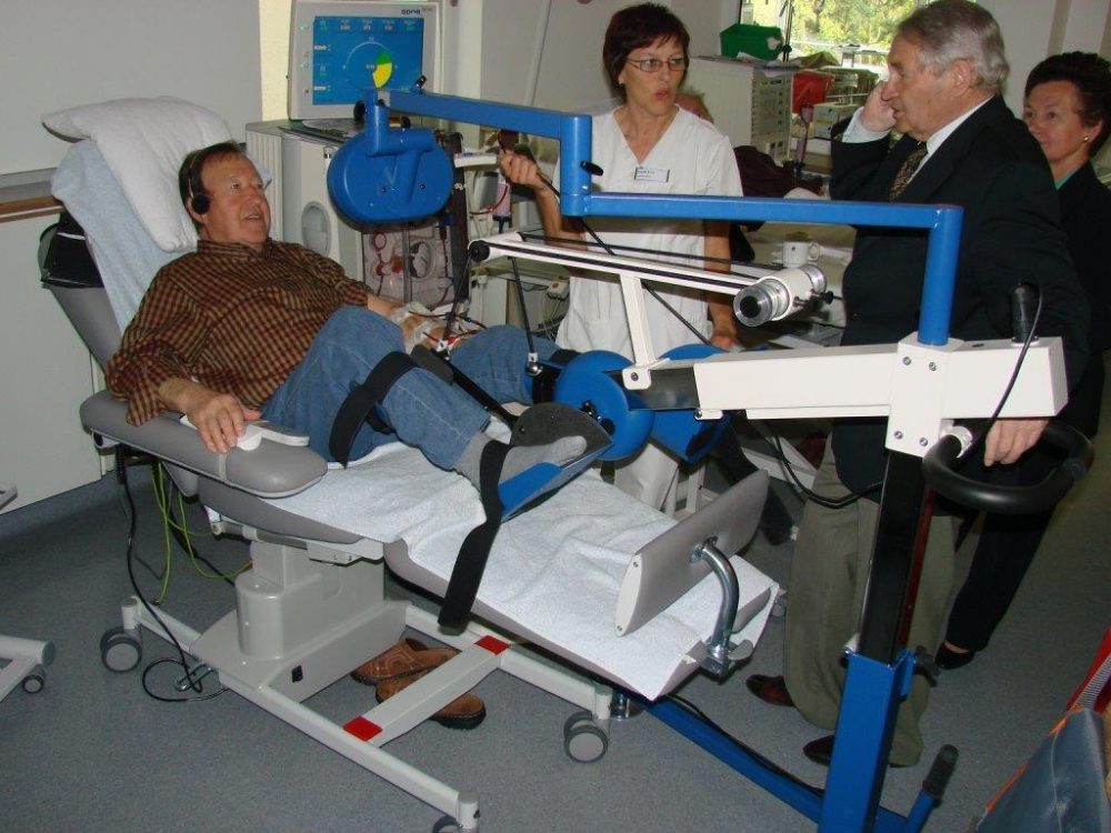 patients exercising during dialysis session