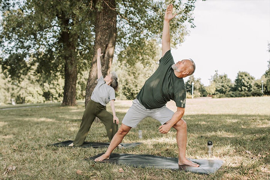exercise-plan-54-year-old-male-hby09mk2