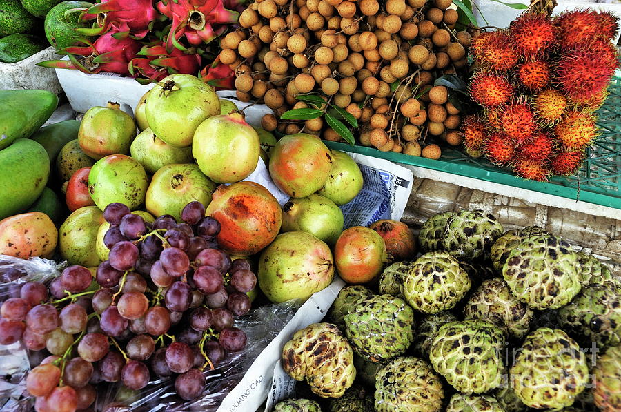 tropical fruits market stalls