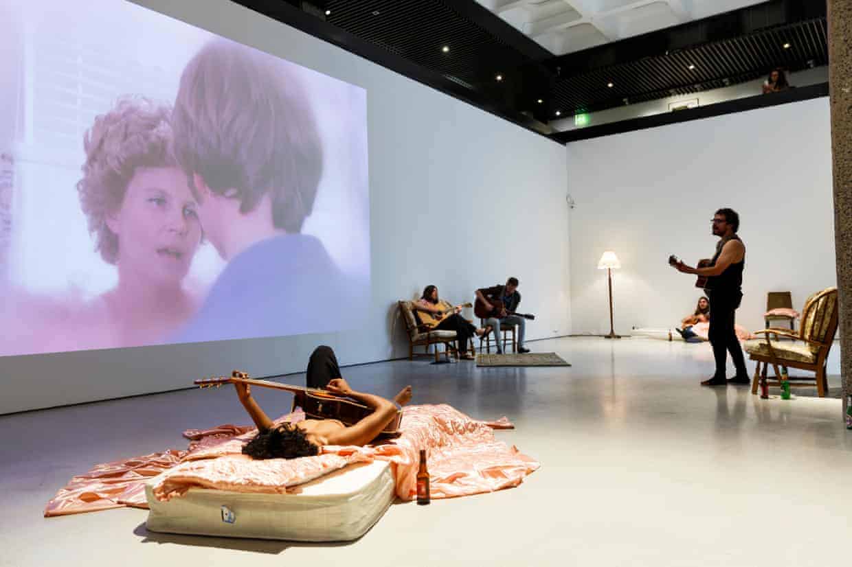 performance art contemporary
