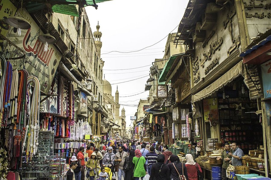 شارع المعز وخان الخليلي في القاهرة التاريخية