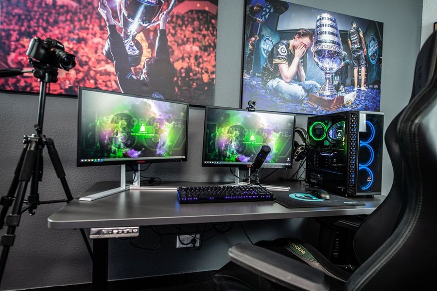 Gaming Content Creator Setup