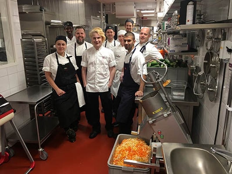 Kitchen Staff Collaboration