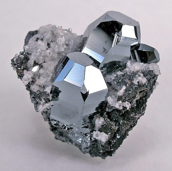 hematite rock crystal structure