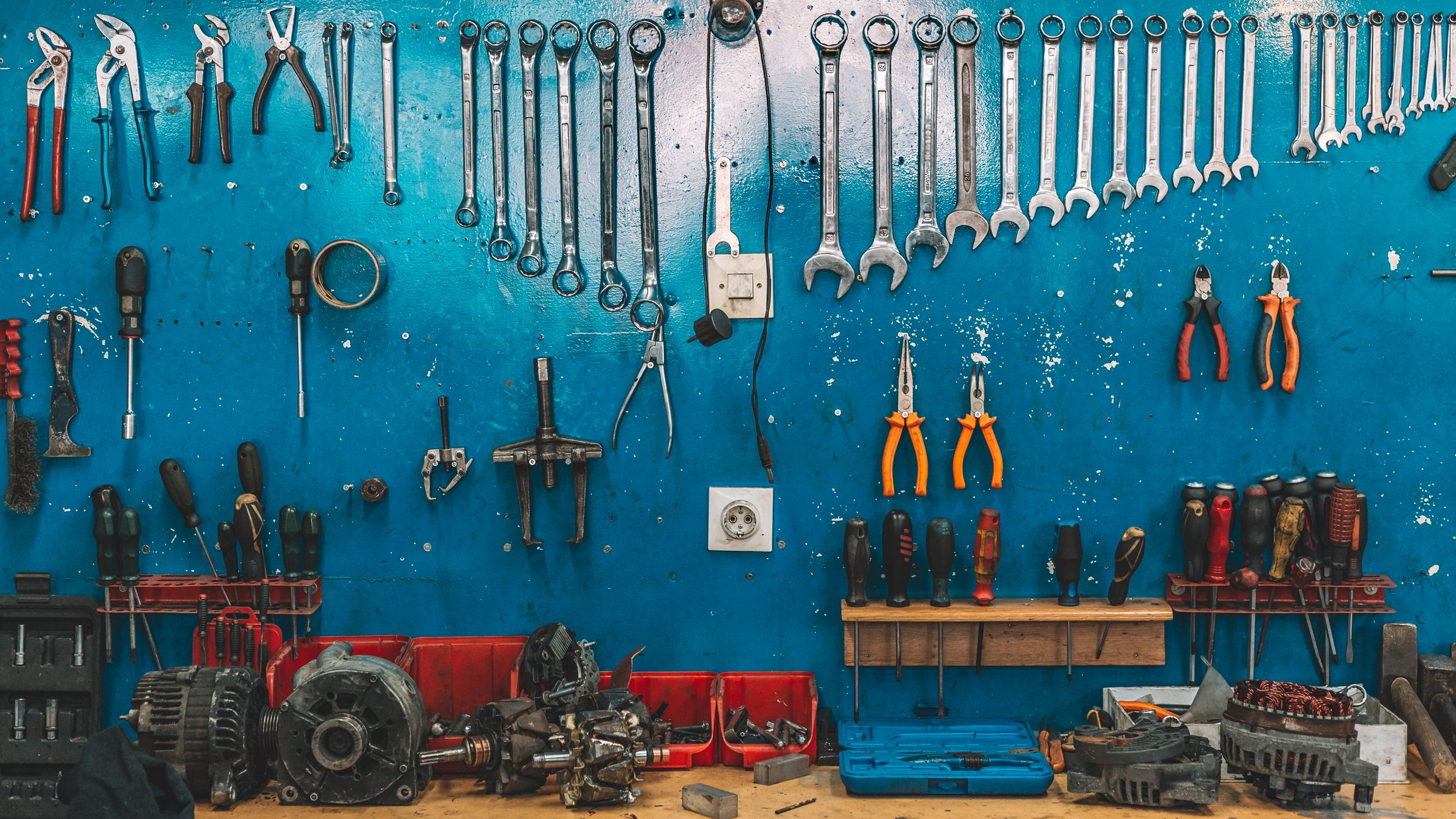 vehicles maintenance workshop tools