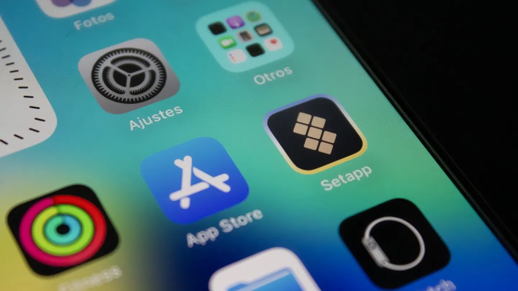 Promoción de Setapp como alternativa a la App Store en iPhone