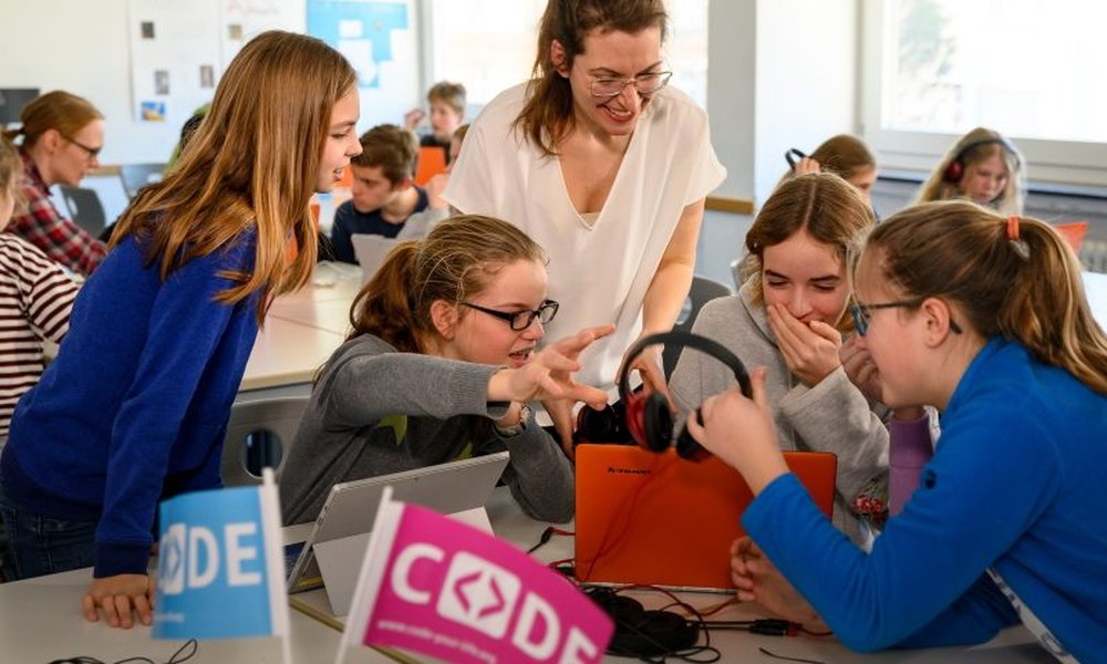 german-stem-dropout-education-a5v57b15