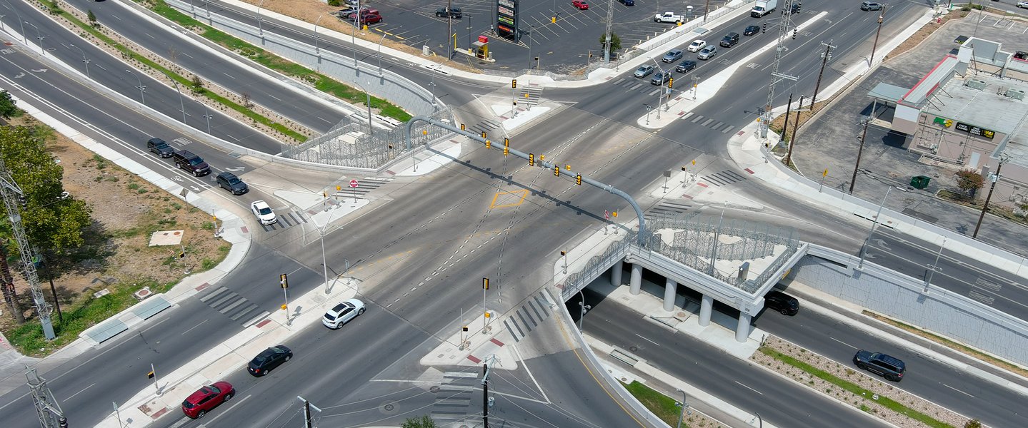 تصميم تقاطع حضري حديث (SPUI)