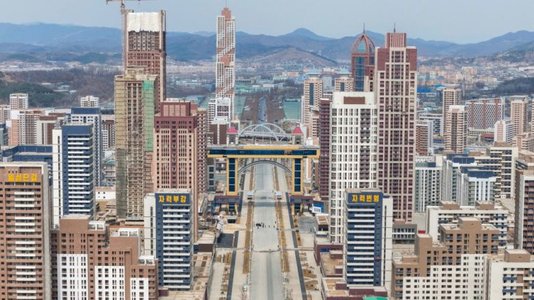 international news headlines and global cityscapes