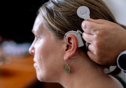 otolaryngology clinic hearing equipment