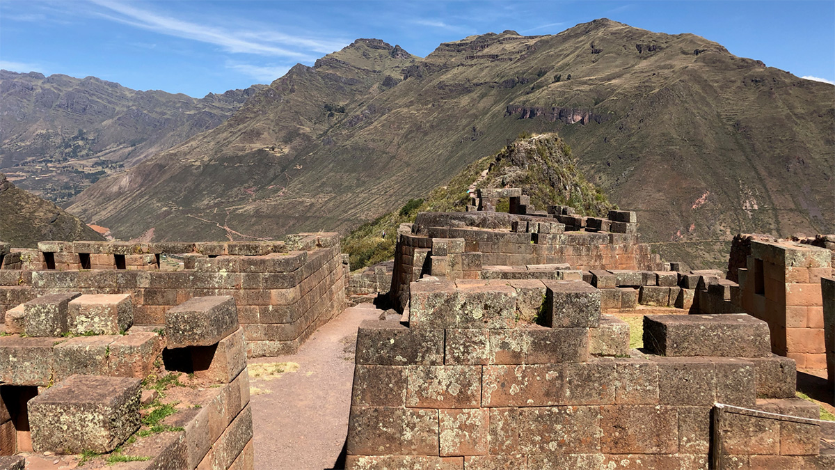 mountainous landscapes, historical architecture, Cusco disaster response