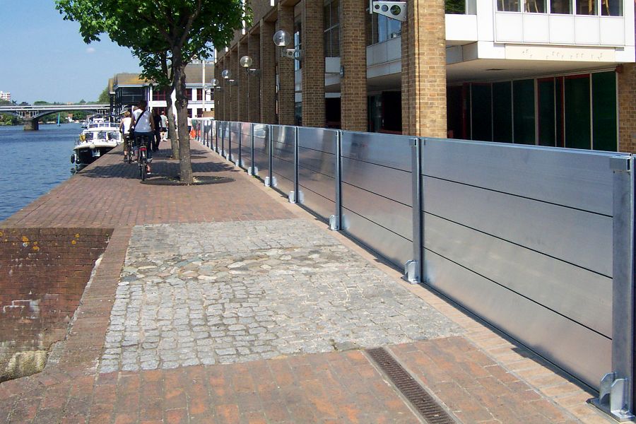 flood defense barriers urban