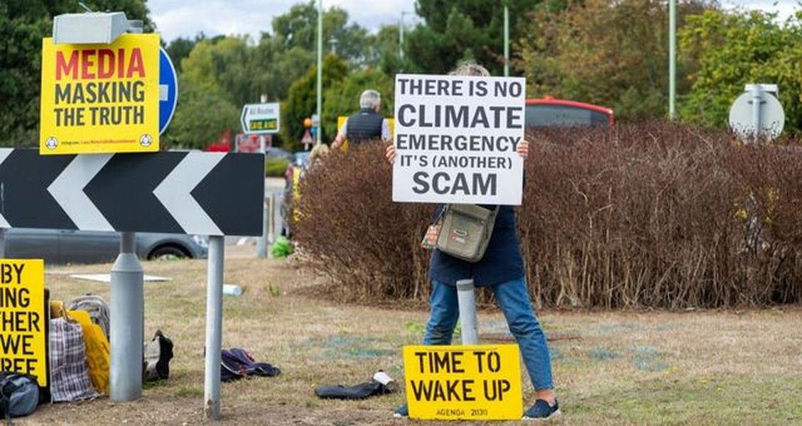 illusion-causality-and-conspiracy-uas8dym3