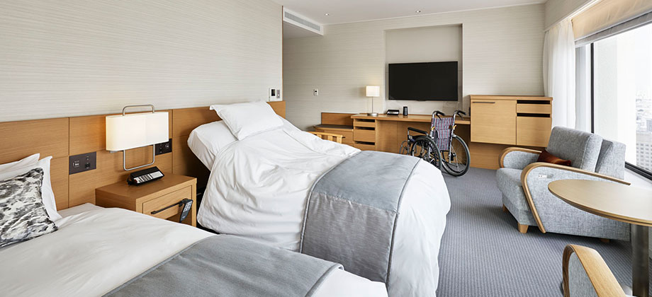 accessible hotel room
