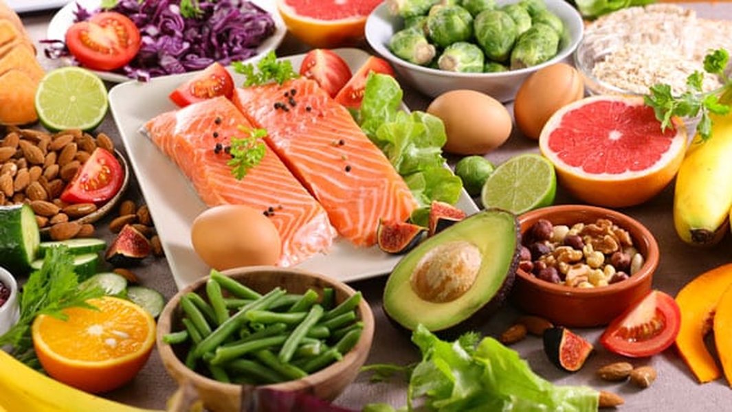 Assortiment de légumes frais bénéfiques pour la fertilité et la santé