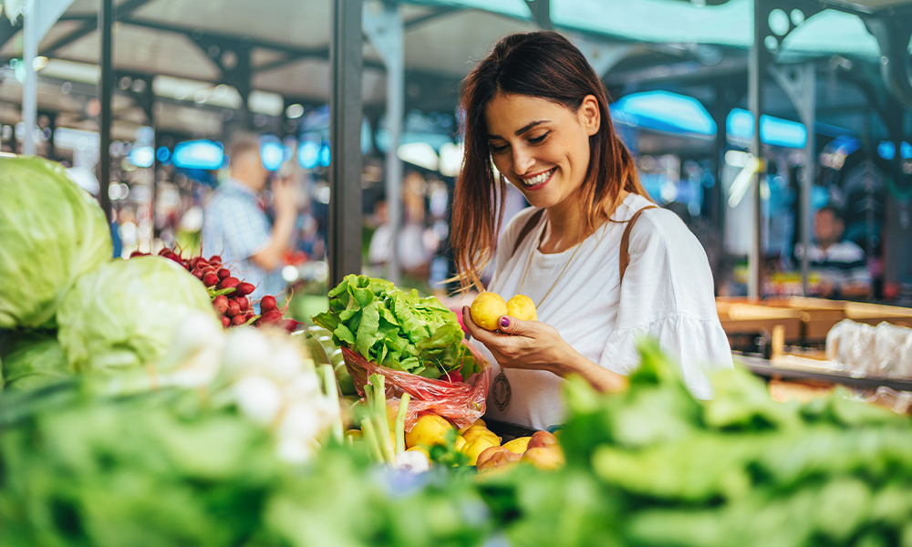 food market, fresh produce, consumer shopping