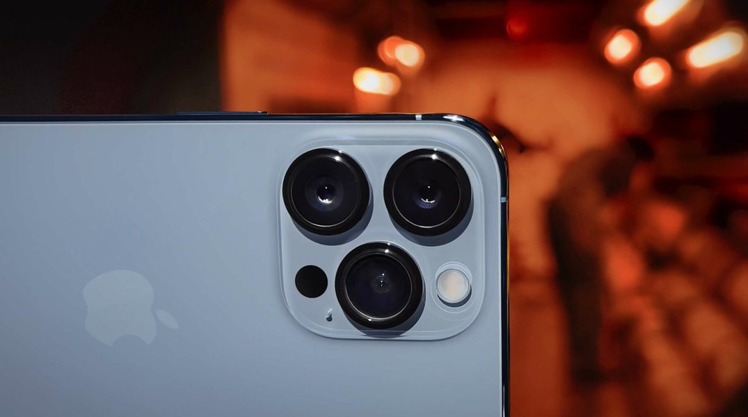 iphone-13-pro-vs-16-pro-camera-cn-vf94l6fr