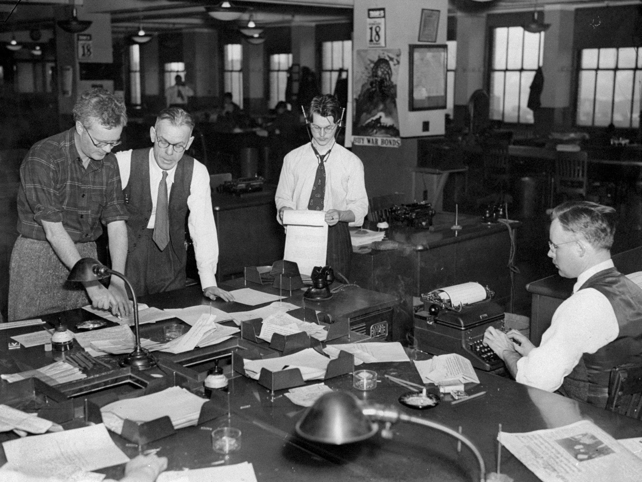 vintage newspapers, investigative journalists, newsroom scenes