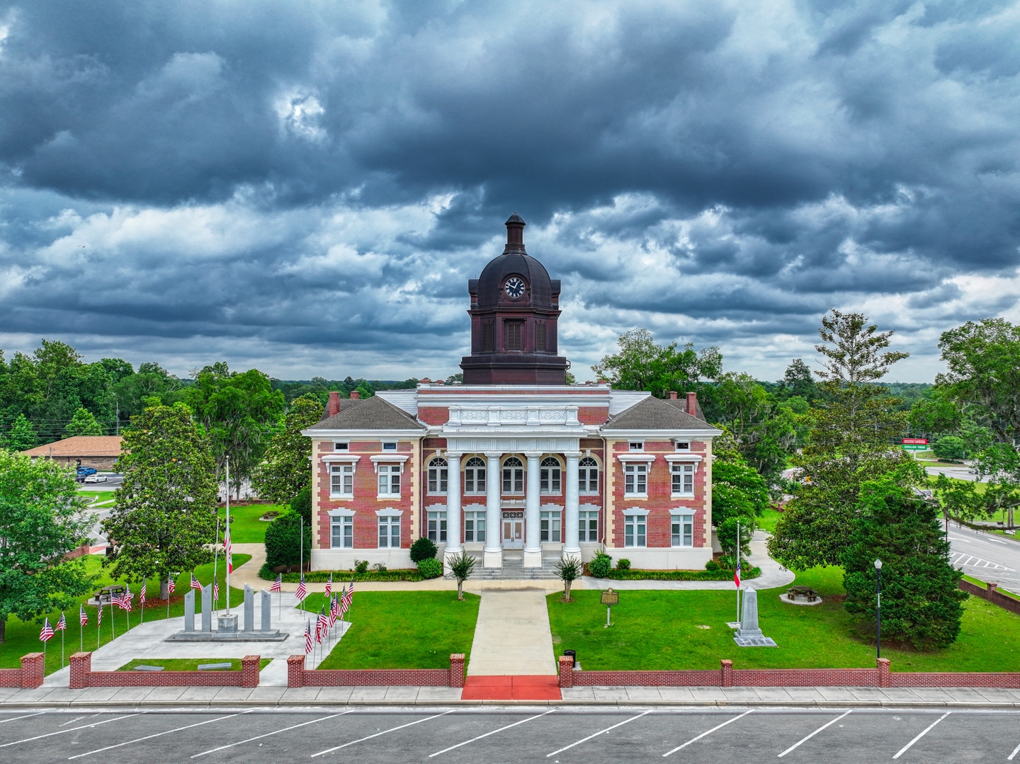 scenic courthouse architecture