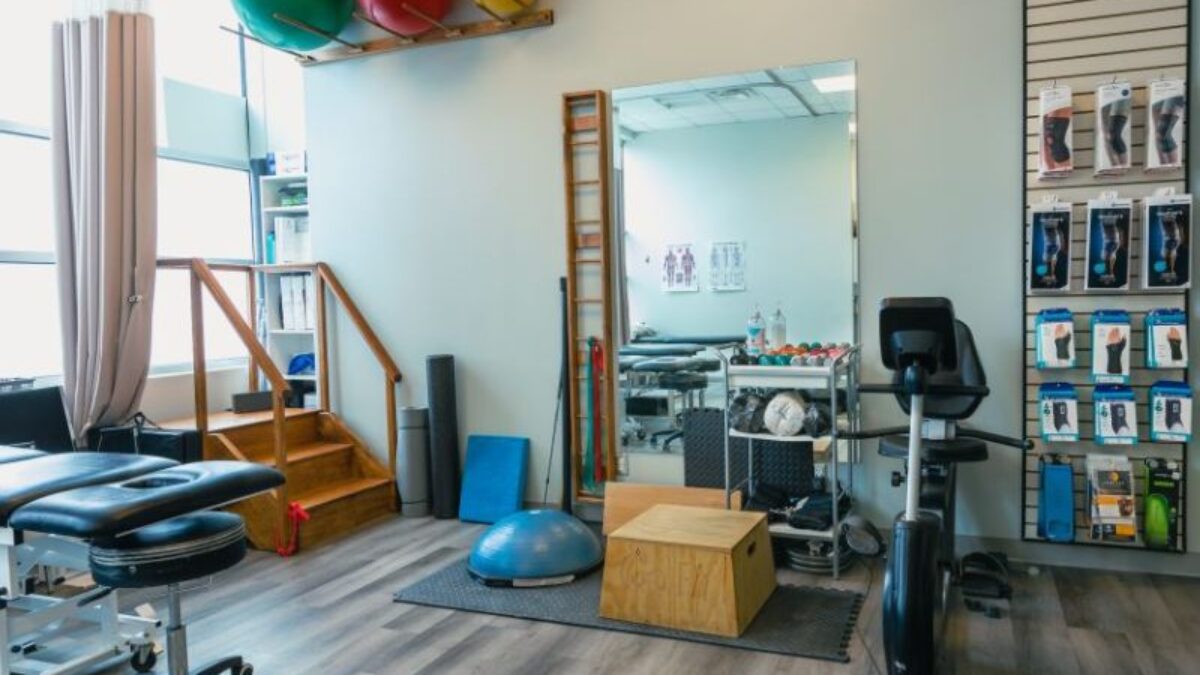 physical therapy clinic interior modern technology
