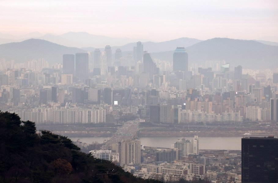 Image depicting air quality or smog in a Korean city