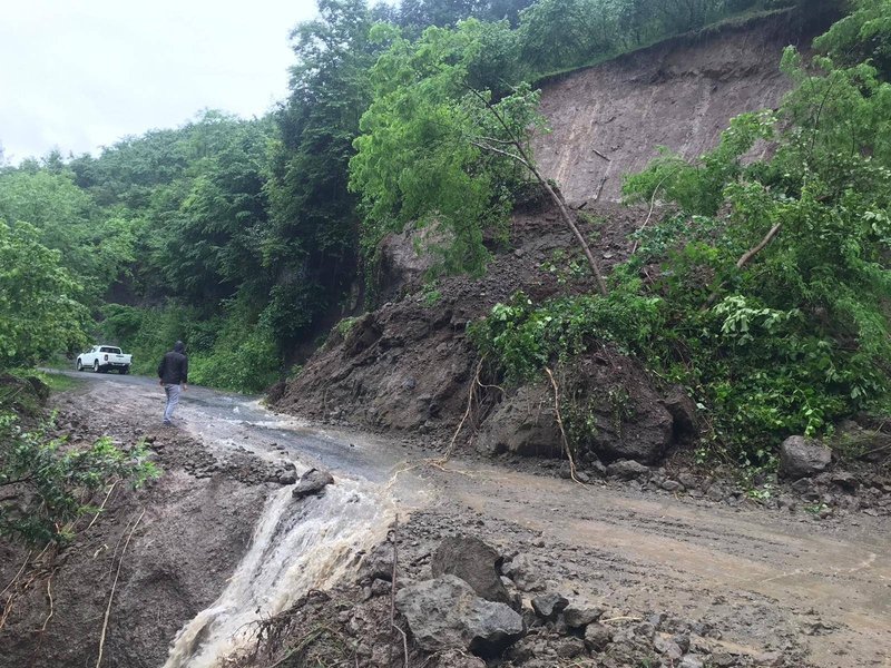 landslide-vs-precipitation-causes-impacts-bumji28e