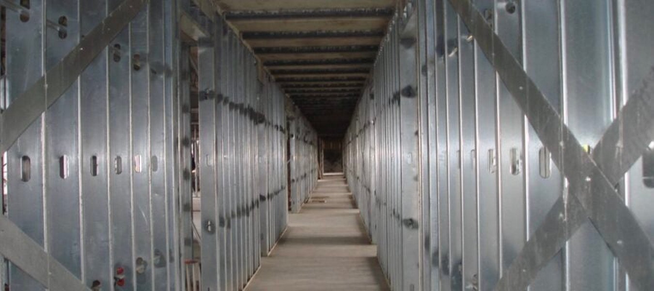 metallic structure research