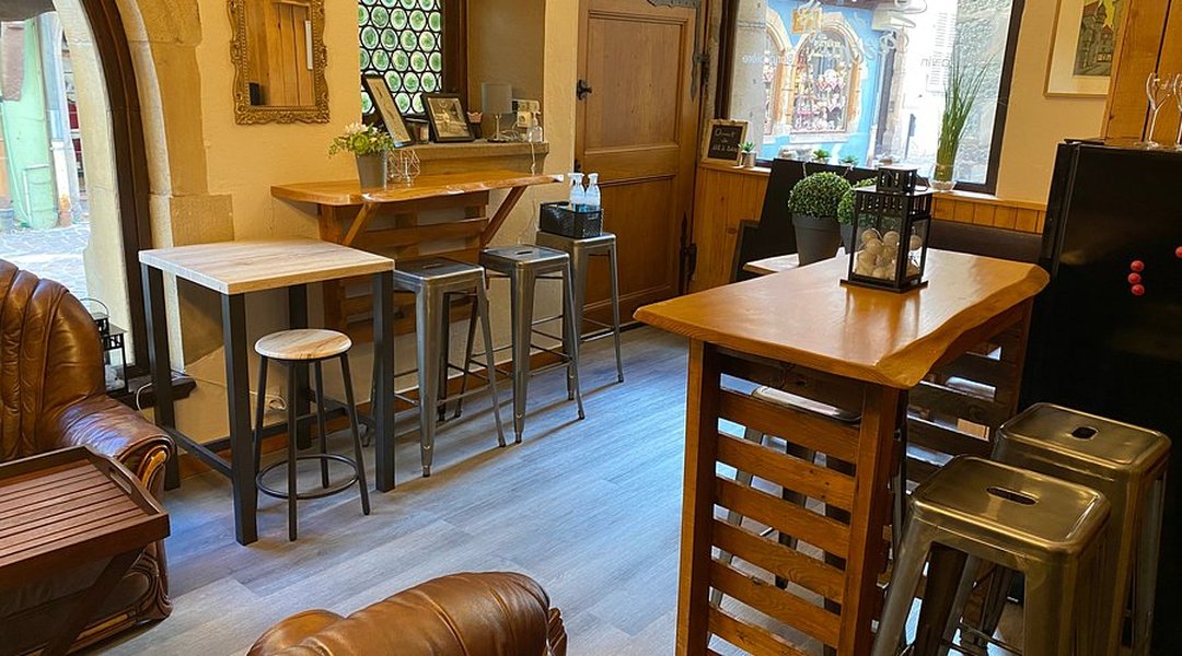 Innenansicht eines Cafés in Colmar