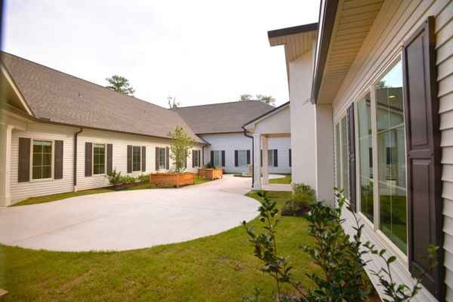 mandeville-la-memory-care-centers-rhl0c4u4