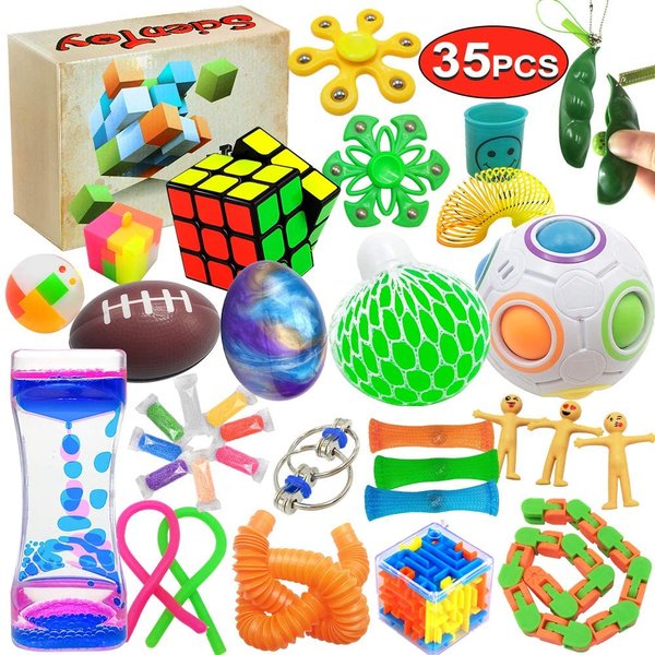 Kit con diversos objetos de estimulación táctil y sensorial