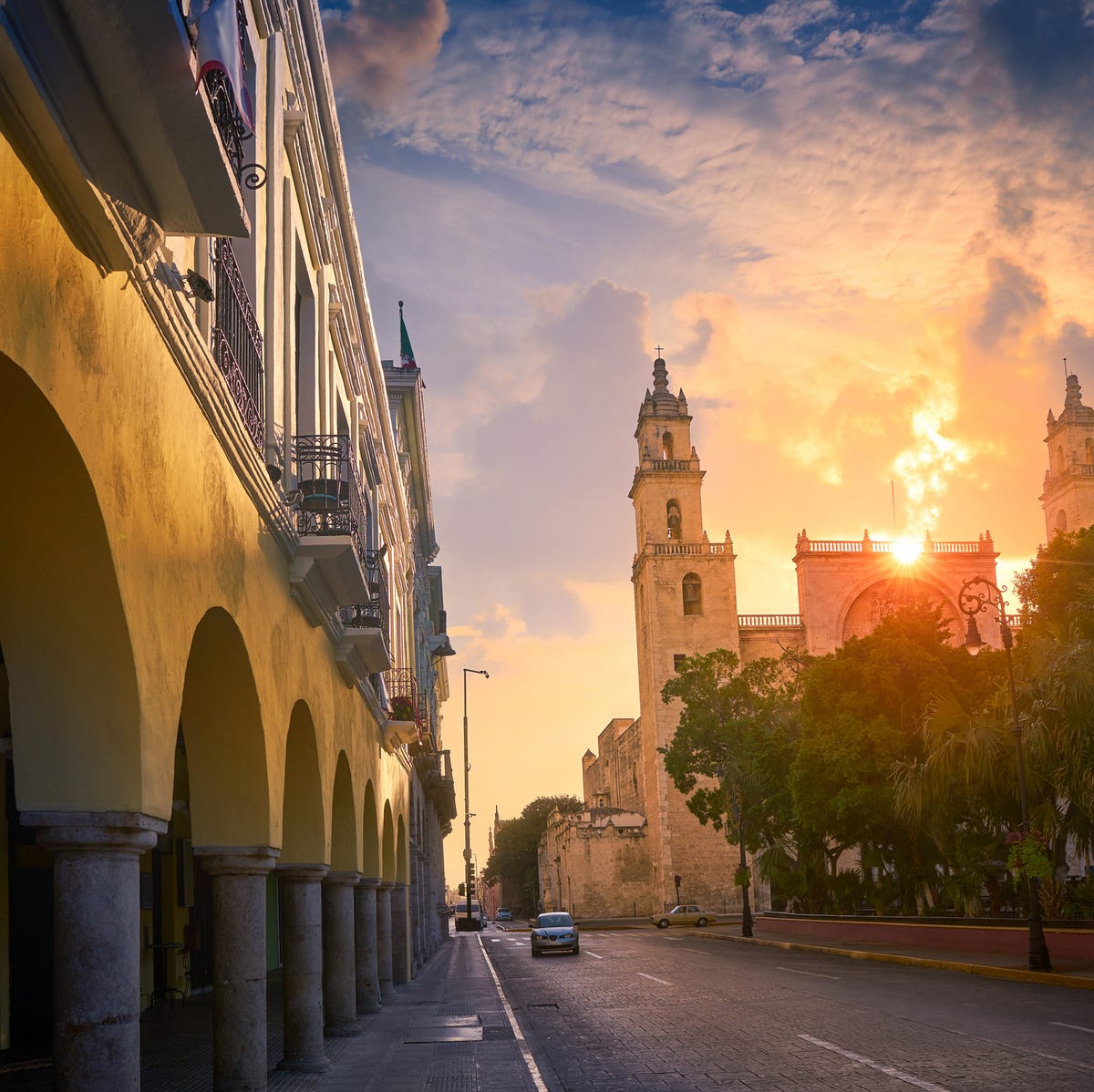 Yucatán skyline street journalism