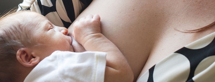 breastfeeding with healthy bacteria
