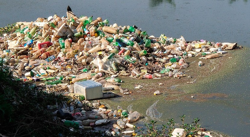 microplastic pollution river