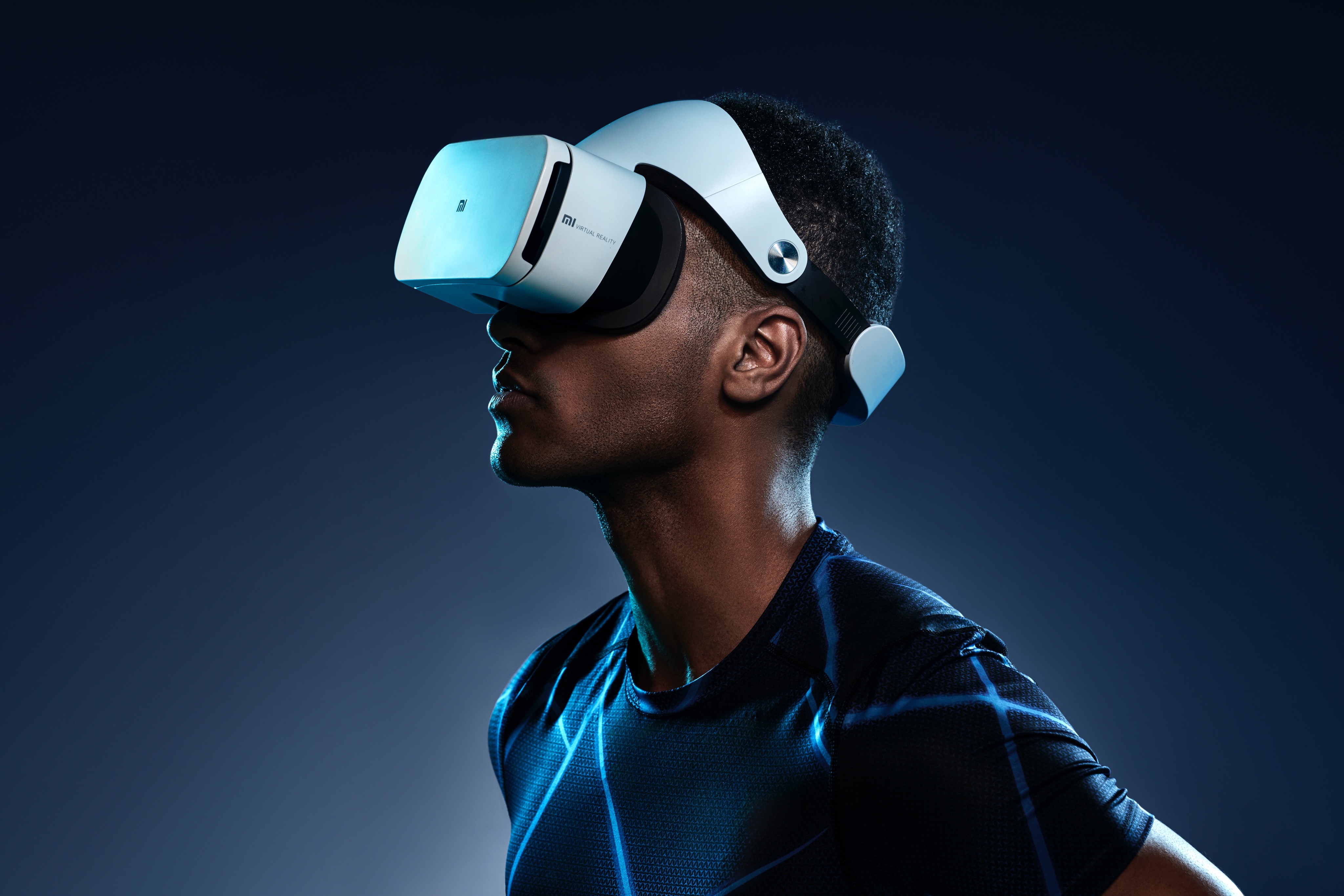 virtual reality immersive tech VR headset