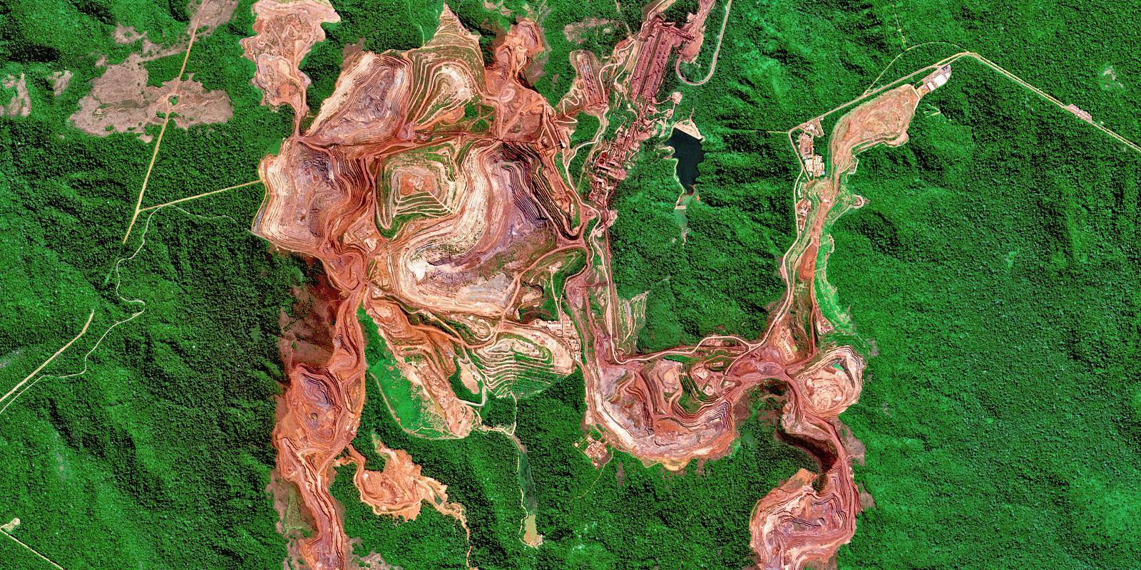mining landscape, infrastructure, and reforestation