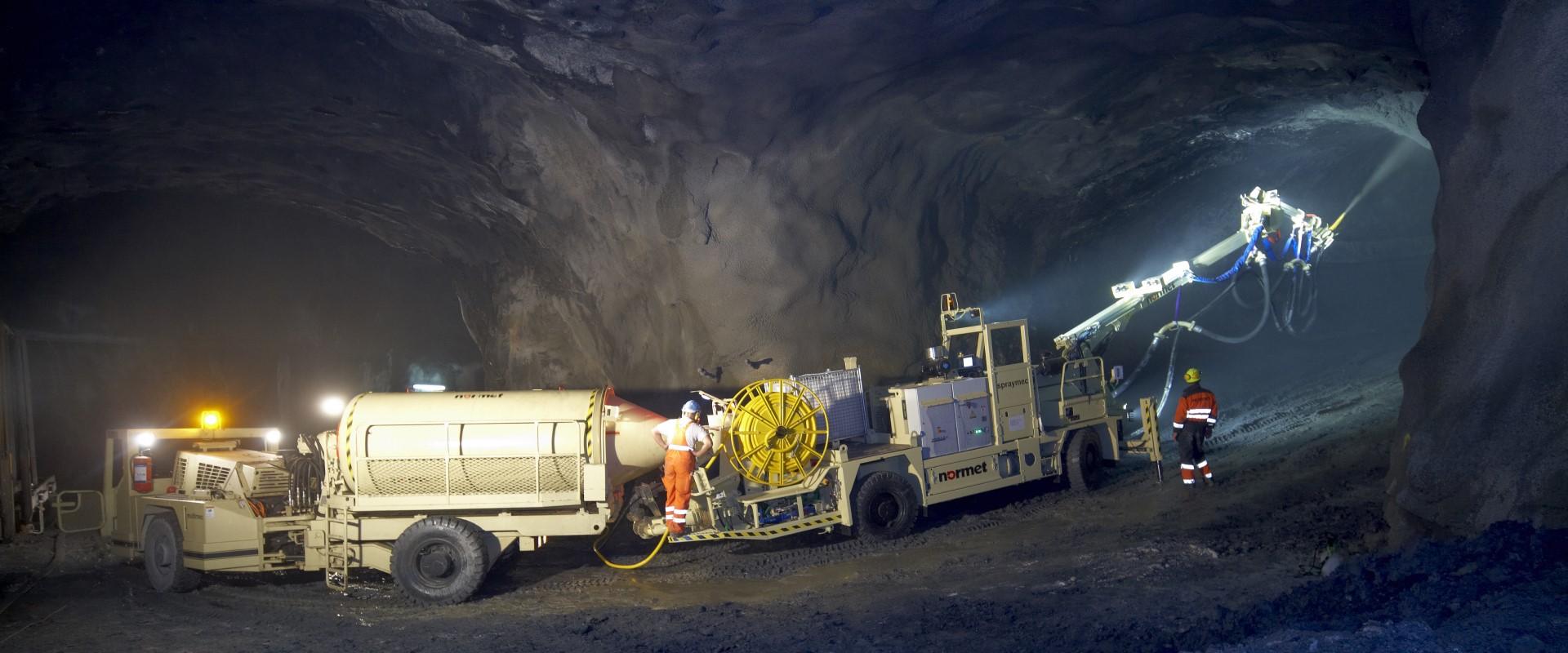 underground mining tunnel equipment
