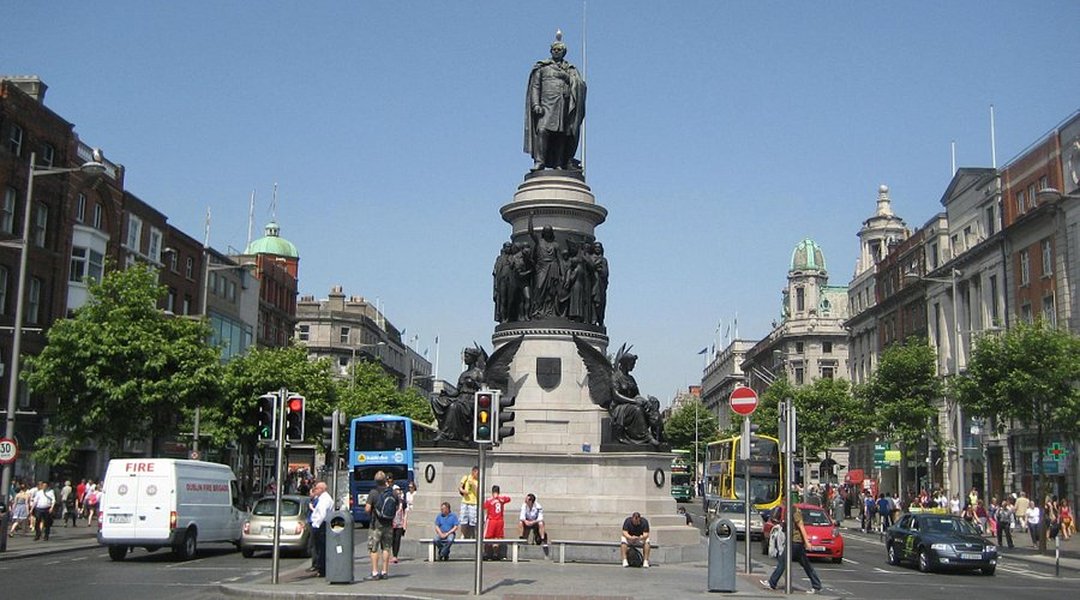 dublin street statue