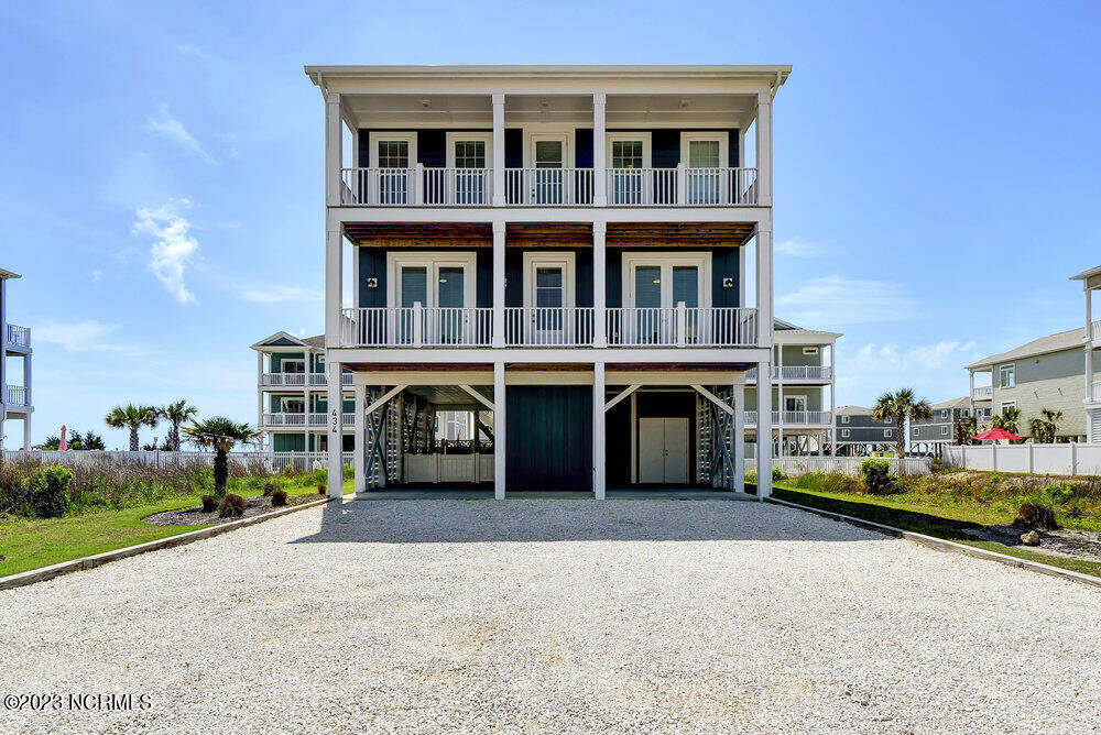 scenic housing market buildings